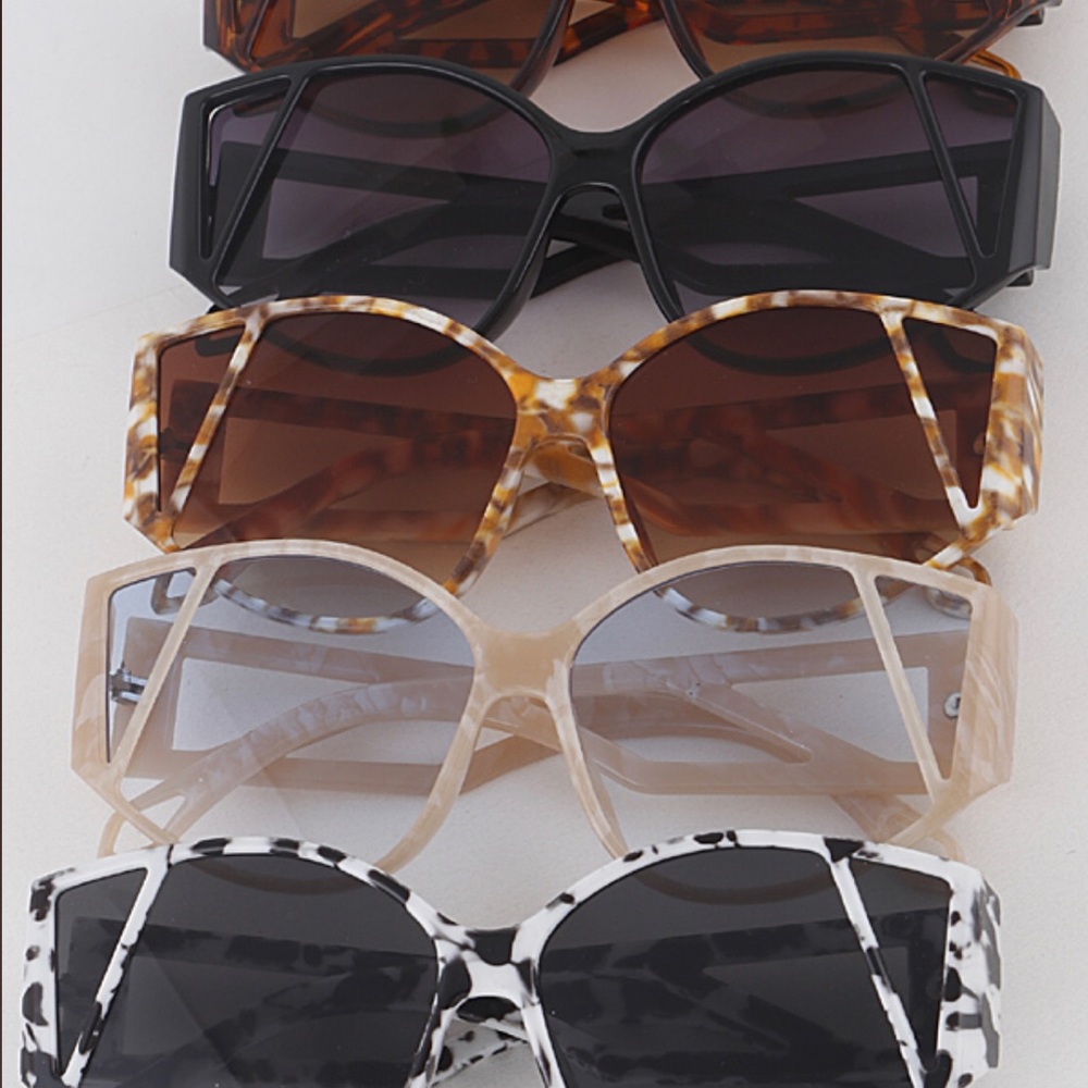 FASHION SUNGLASSES - Picture 3 of 3